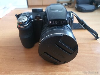 Fujifilm Finepix S4500 - 4