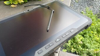 "pancéřový" Extreme Tablet s Windows - Dell 7202 - 4