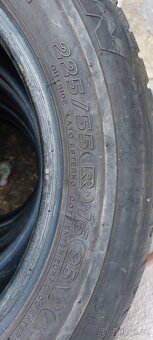 Pneu Michelin 225/55R16 - 4