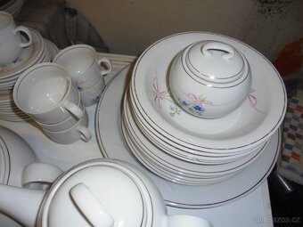 Prodám porcelánový set zn.walbrzych - 4