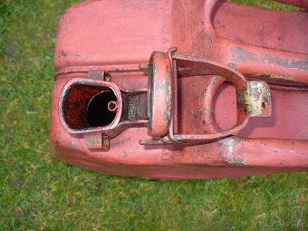 Válečný kanystr - 4