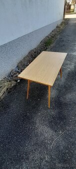 Konferenční stolek - 4