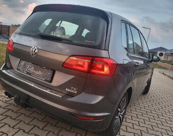 Volkswagen Golf Sportwan benzín - 4