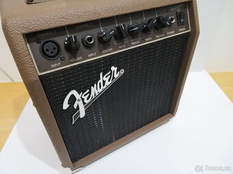 Zánovní kytarové kombo Fender Acoustasonic 15 - 4
