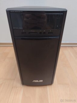 Stolní PC Asus - 4