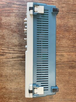 Tektronix TDS 2012B osciloskop - 4