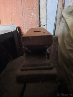 Vybavení kovárny - 4