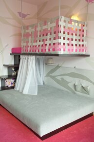 Prodám designový dětský pokojíček - postel a kapsáře - 4