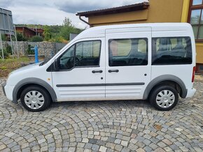 Ford Tourneo Connect, 1.MAJ. SER.KNIHA, 8 MÍST - 4