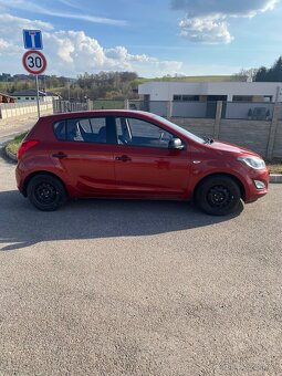 Hyundai i20 1.2i+LPG 63kw koupeno v ČR rv.2013 - 4