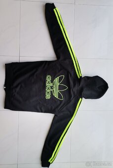 Adidas mikina minimálně nošená vel. 146 - 152 - 4