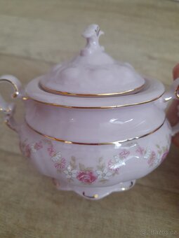 Sada růžového porcelánu - 4
