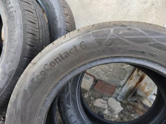 17"zánovní letní pneu Ćontinental 215/55/17 = 6400Kč/4ks - 4