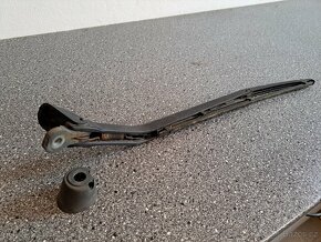 Fiat Punto I ramínko zadního stěrače + lišty kolem oken - 4