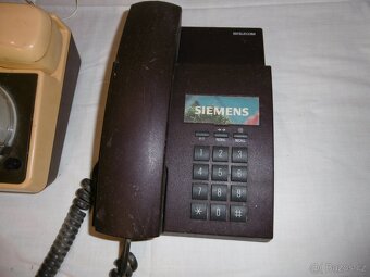 tlačítkový telefon retro více kusů - 4
