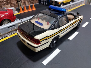 model auta Chevrolet impala policajná verzia Maisto 1:18 - 4