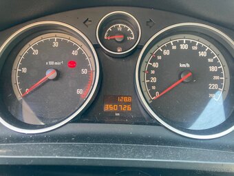 Opel Zafira B - 4