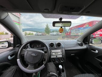 Ford Fiesta - 4