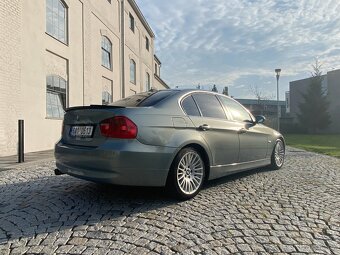 BMW E90 325i - 4