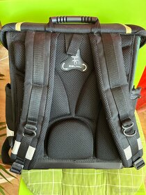 Prodám: Dětská školní aktovka s dinosaurem, zn. Belmil - 4