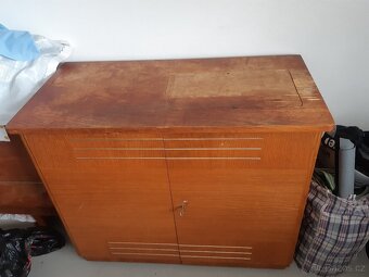 Minerva šicí stroj - 4