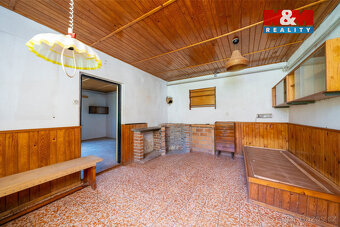 Prodej rodinného domu, 1085 m², s garáží a dílnou, Malíkov - 4