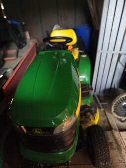 John Deere X300R Rezervace - 4
