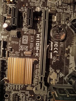 Základní deska + procesor i7 + 16GB RAM DDR4 - 4