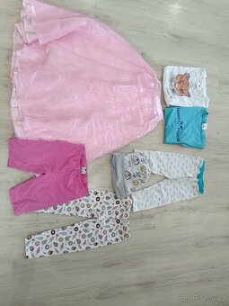 Dívčí oblečení vel.128-36 ks - 4