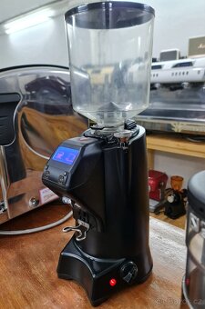 Eureka Zenith Neo 65 - 4