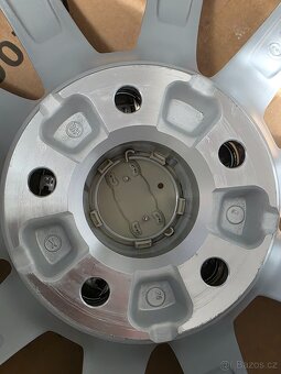 NOVÁ SADA originálních ALU kol Audi Q5 – 18" - 4