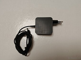 Asus VivoBook 15 OLED - 4
