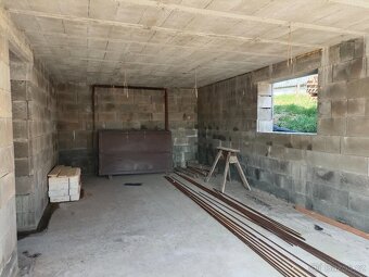 Prodej rodinného domu 195 m2, pozemek 945 m2 - 4