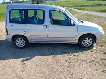 Citroen Berlingo 1.4 benzín - 4