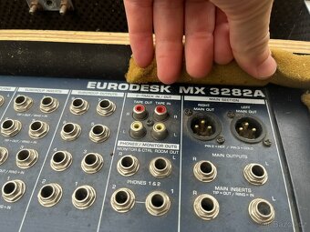 BEHRINGER EURODESK MX 3282A – 32 kanálů - 4