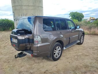 Mitsubishi Pajero 3.2 DI-D 2016 – zajímavá výbava - 4