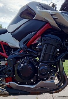 Kawasaki z900 - 4