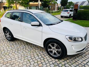 Volvo XC60 2.0D 5VÁLEC AUT 1.MAJITEL VÝHŘEV SERVISKA TAŽNÉ - 4