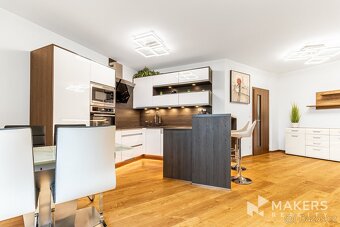 Prodej bytu 3+kk se 2 balkony a krásným výhledem, 94 m², Ber - 4