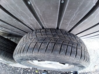 Prodám plechové disky se zimními pneu na Ford Transit – 15" - 4