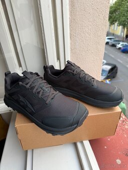 Altra Lone Peak 9 Men's - černé, zcela nové, 42,5 - 4