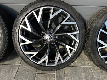 Originál zimní Škoda Superb 235/40 r19 Continental - 4