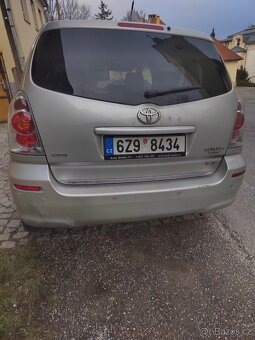 Toyota corolla verso, 2.2d-4d 100kw bez koroze,možná výměna - 4