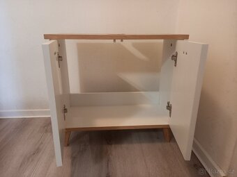 skříňky do koupelny - 4