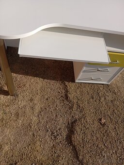 Psací stůl židle a stolek - 4