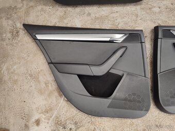 Výplně dveří Škoda Octavia 3 combi - 4