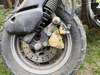 Aprilia sr 50 - 4