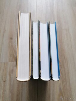 4x KNIHA NA TÉMA DĚJINY STÁTŮ / MĚST - 4