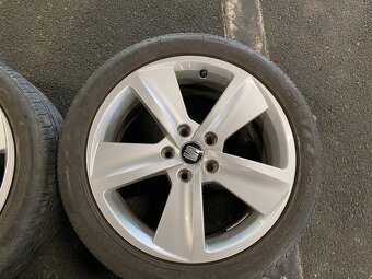 Alu original sada disku Seat Leon 5x112 7,5J ET51 225/45 R17 - 4