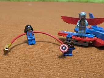 LEGO Marvel 76076 Honička ve stíhačce - Kapitán Amerika - 4